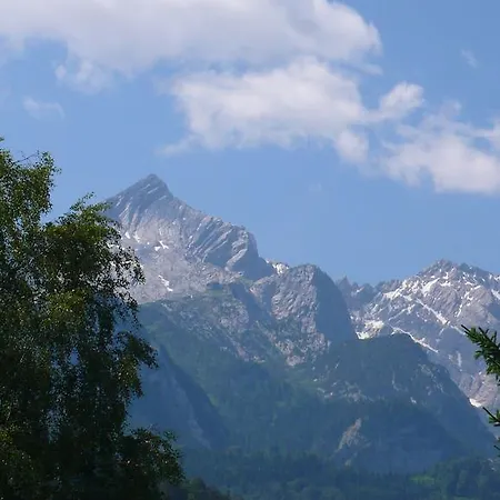 Jenny 加爾米施-帕滕基興